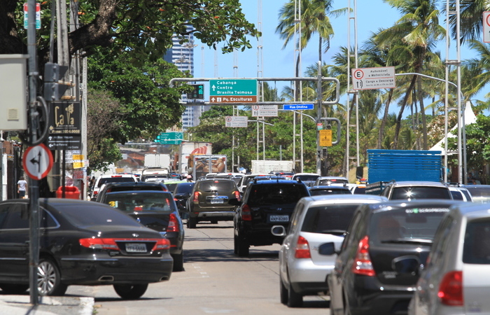 Os atletas seguirão na Avenida Boa Viagem, entre o Parque Dona Lindu e o Segundo Jardim./Foto: Annaclarice Almeida/Arquivo DP Os atletas seguirão na Avenida Boa Viagem, entre o Parque Dona Lindu e o Segundo Jardim./Foto: Annaclarice Almeida/Arquivo DP