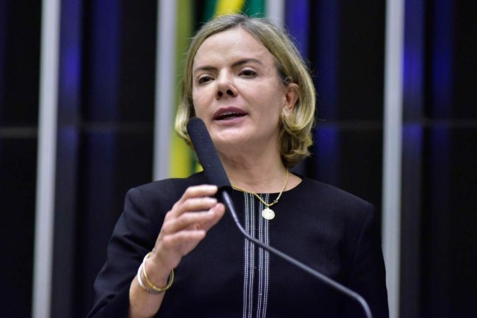 Gleisi está internada desde ontem, no hospital DF Star, em Brasília, quando passou pela investigação para avaliar a obstrução coronária/foto: Zeca Ribeiro/Câmara dos Deputados Gleisi está internada desde ontem, no hospital DF Star, em Brasília, quando passou pela investigação para avaliar a obstrução coronária/foto: Zeca Ribeiro/Câmara dos Deputados