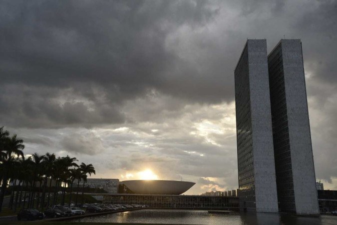 Para boa parte dos brasileiros, no presidencialismo de coalizão as instituições devem dialogar e "ceder um pouco" (foto: Minervino Júnior/CB/D.A.Press) Para boa parte dos brasileiros, no presidencialismo de coalizão as instituições devem dialogar e "ceder um pouco"/foto: Minervino Júnior/CB/D.A.Press