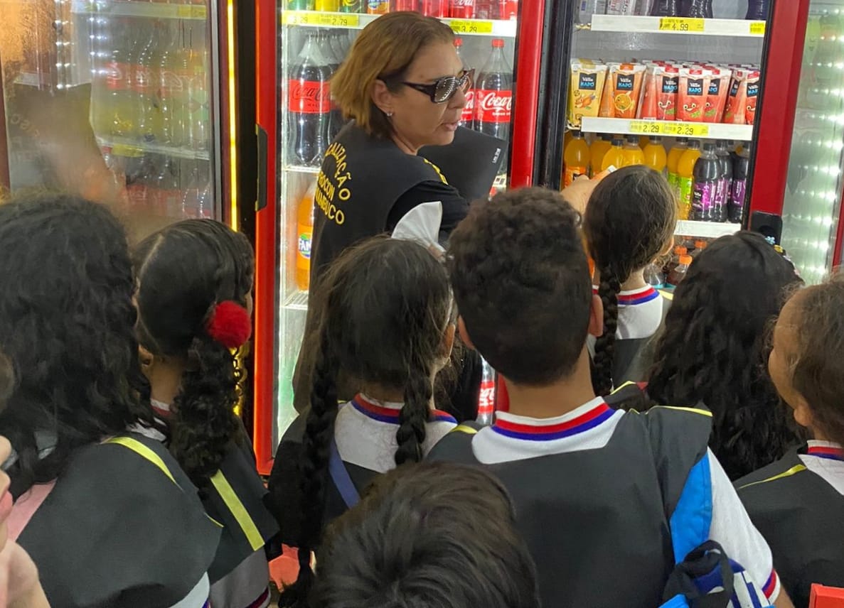 A meta é introduzir as crianças à educação consumerista, para desde cedo, elas conhecerem o Código de Defesa do Consumidor/Foto: Divulgação/Procon-PE A meta é introduzir as crianças à educação consumerista, para desde cedo, elas conhecerem o Código de Defesa do Consumidor/Foto: Divulgação/Procon-PE