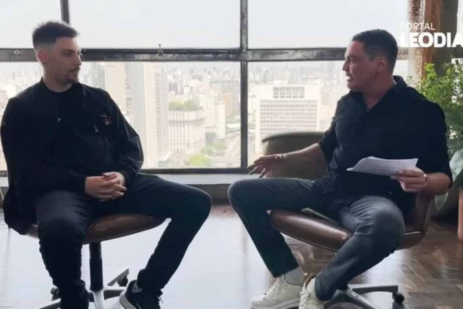 Renan Bolsonaro abriu o coração sobre suposto relacionamento com seu ex-assessor/(Reprodução/ Portal Léo Dias) Renan Bolsonaro abriu o coração sobre suposto relacionamento com seu ex-assessor/(Reprodução/ Portal Léo Dias)