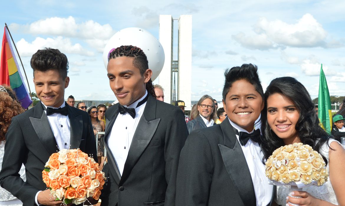 Desde 2011 o casamento homoafetivo foi considerado constitucional e regulamentado por decisão do STF/foto: Antonio Cruz/Agência Brasil Desde 2011 o casamento homoafetivo foi considerado constitucional e regulamentado por decisão do STF/foto: Antonio Cruz/Agência Brasil