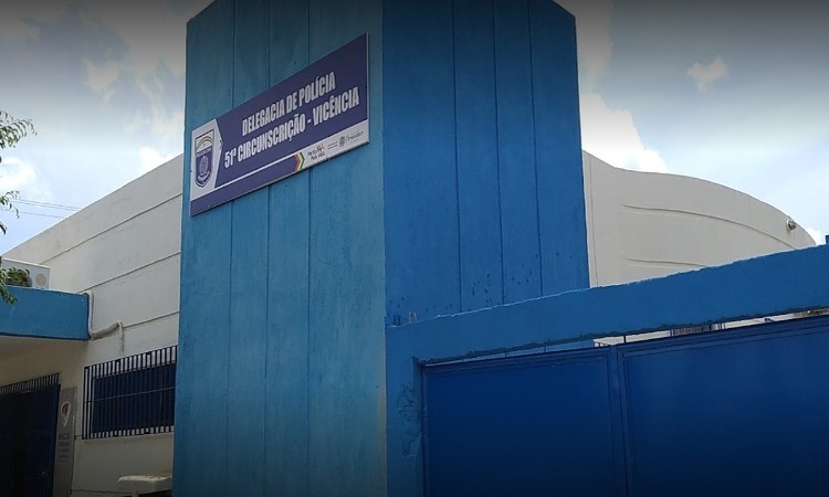 Ele foi conduzido à delegacia para realização dos procedimentos cabíveis