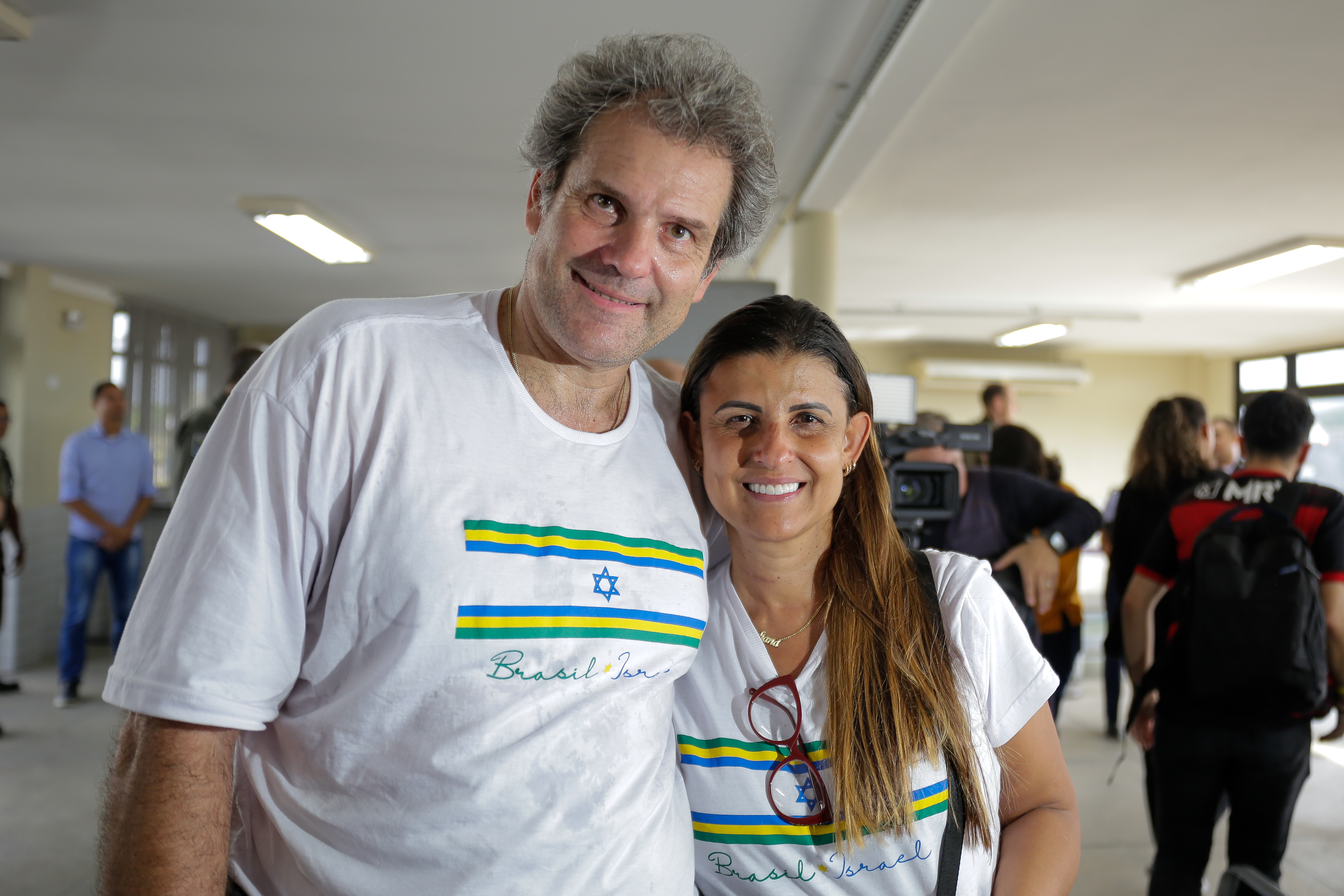 O casal Alessandro e Juliana foram repatriados e voltaram para a cidade de Goiânia, em Goiás 