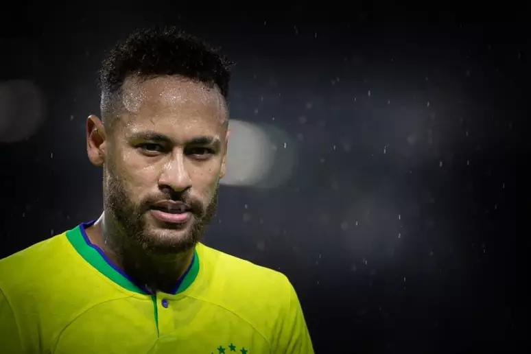 Neymar sofreu uma ruptura do ligamento cruzado anterior e do menisco do joelho/foto: LOU BENOIST/AFP