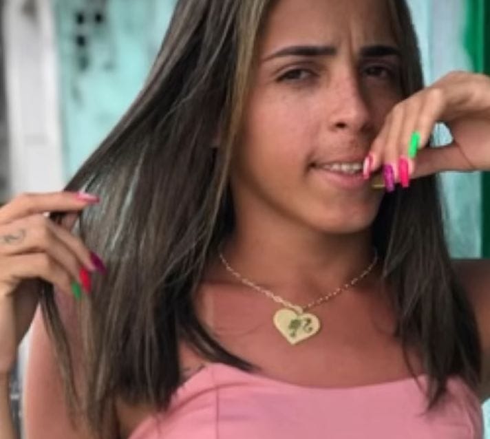 Ela foi morta por diversos disparos de arma de fogo, no bairro de Afogados, na Zona Norte do Recife./Foto: Reprodução/Arquivo pessoal Ela foi morta por diversos disparos de arma de fogo, no bairro de Afogados, na Zona Norte do Recife./Foto: Reprodução/Arquivo pessoal