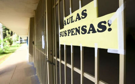Cerca de 24 escolas da rede municipal do Rio não abriram as portas nesta terça-feira (24/10)