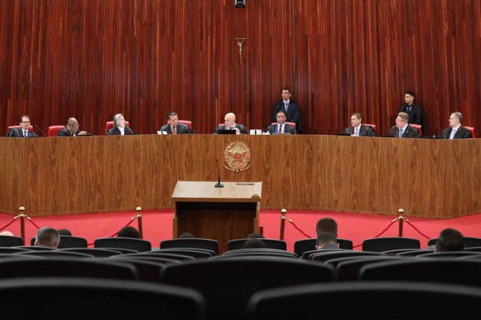 Corte superior analisa abuso de poder econômico e político de Jair Bolsonaro/foto: Alejandro Zambrana/Secom/TSE Corte superior analisa abuso de poder econômico e político de Jair Bolsonaro/foto: Alejandro Zambrana/Secom/TSE