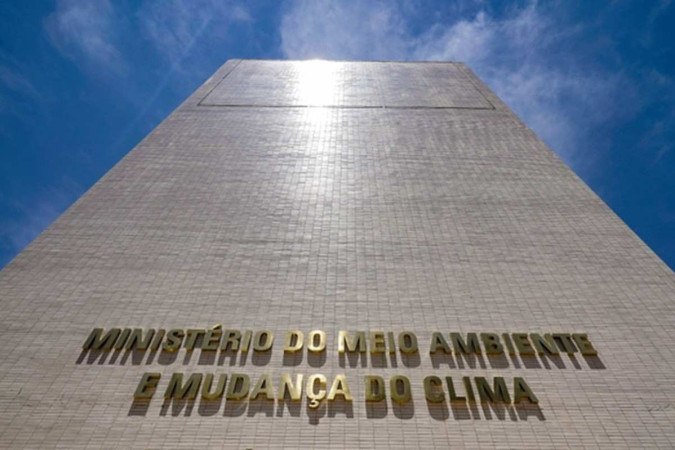 Os aprovados e nomeados receberão o salário inicial de R$ 9,4 mil/Crédito: Rafa Neddermeyer/Agência Brasil