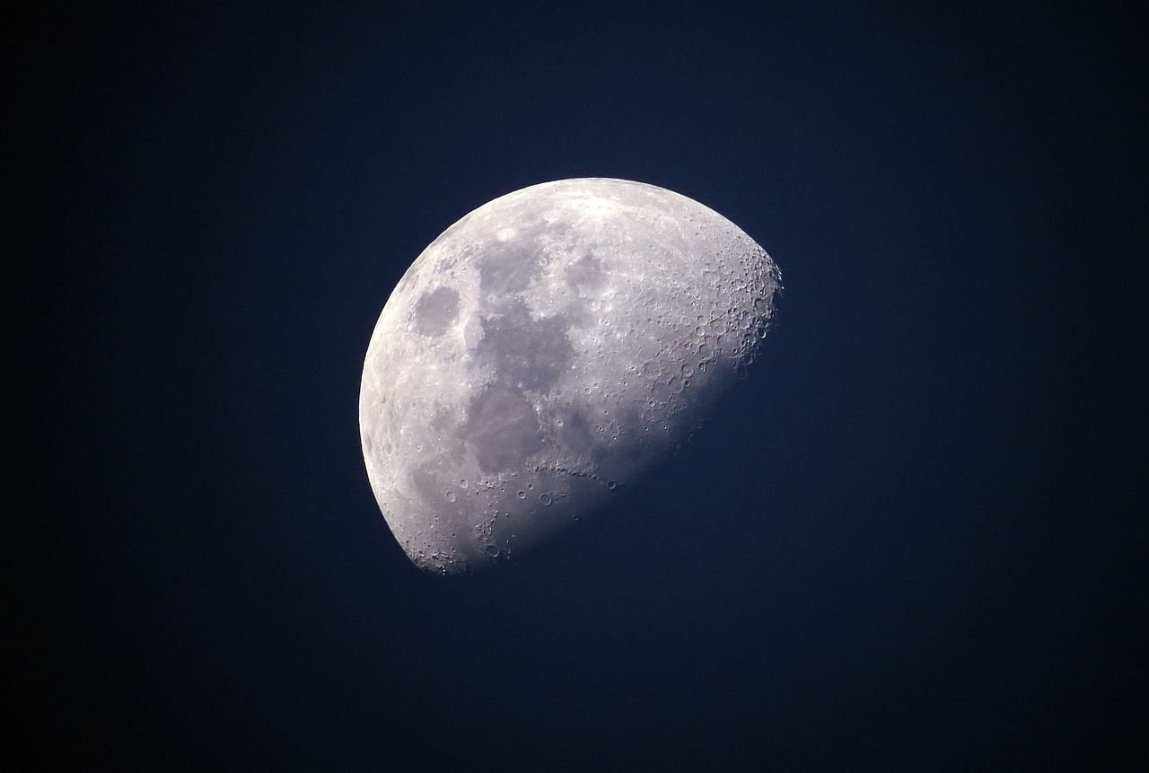 Veja como assistir eclipse parcial da Lua deste sábado (28)/Pixabay Veja como assistir eclipse parcial da Lua deste sábado (28)/Pixabay