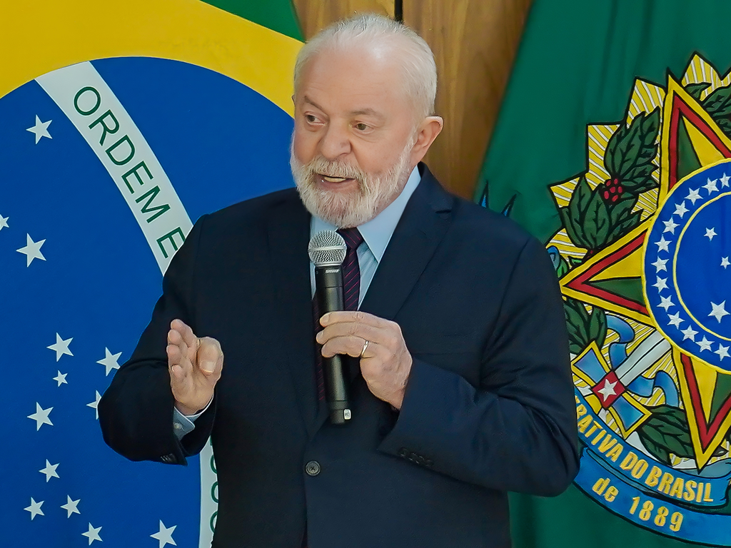 "Não vou estabelecer uma meta fiscal que me obrigue a começar o ano fazendo corte de bilhões nas obras que são prioritárias para esse país", disse presidente/foto: Rafa Neddermeyer/Agência Brasil "Não vou estabelecer uma meta fiscal que me obrigue a começar o ano fazendo corte de bilhões nas obras que são prioritárias para esse país", disse presidente/foto: Rafa Neddermeyer/Agência Brasil