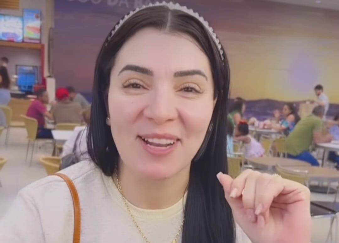 No vídeo Sara brinca e ri ao lado da filha/foto: Reprodução/Instagram No vídeo Sara brinca e ri ao lado da filha/foto: Reprodução/Instagram