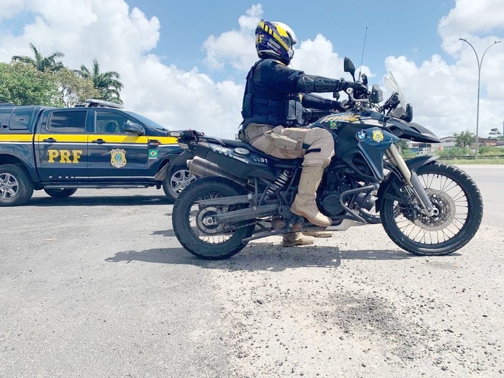 Motos da PRF vão atuar na fiscalização nas estadas federais que cortam Pernambuco/Foto: PRF/Divulgação Motos da PRF vão atuar na fiscalização nas estadas federais que cortam Pernambuco/Foto: PRF/Divulgação