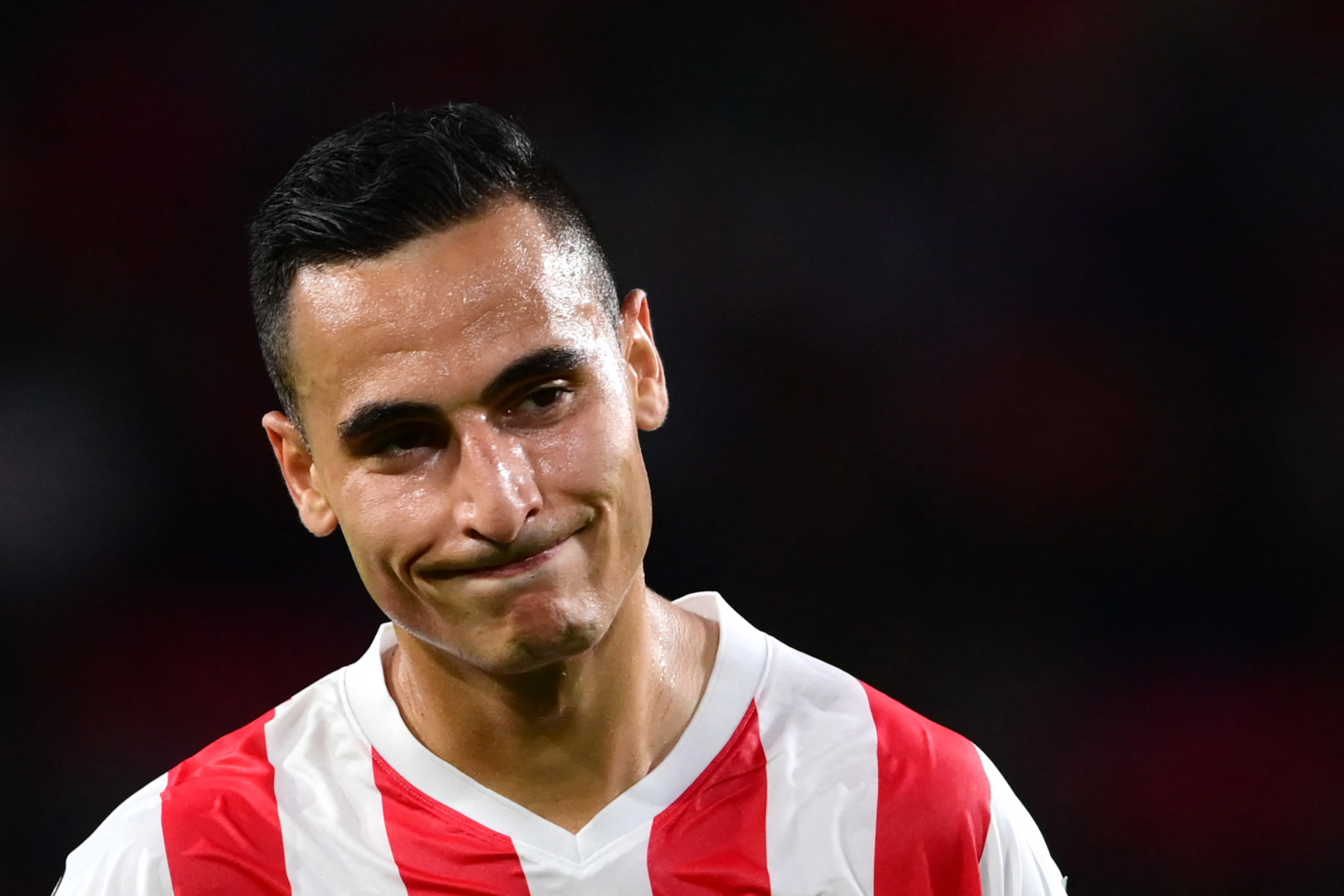El Ghazi &eacute; holand&ecirc;s, mas nasceu em uma fam&iacute;lia de origem marroquina/foto: OLAF KRAAK / ANP / AFP