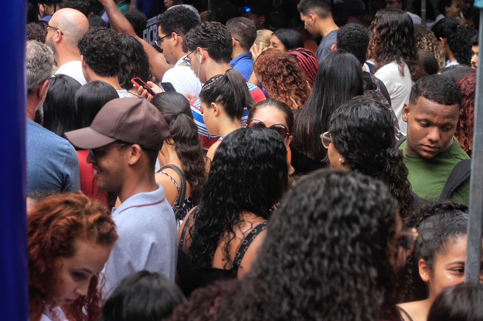 Movimentação em local de prova do Enem 2023 no Recife/RÔMULO CHICO/DP Movimentação em local de prova do Enem 2023 no Recife/RÔMULO CHICO/DP