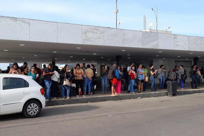 Na plataforma inferior, havia apenas ônibus em direção à Esplanada dos Ministérios/Créditos: Letícia Mouhamad/CB/D.A Press