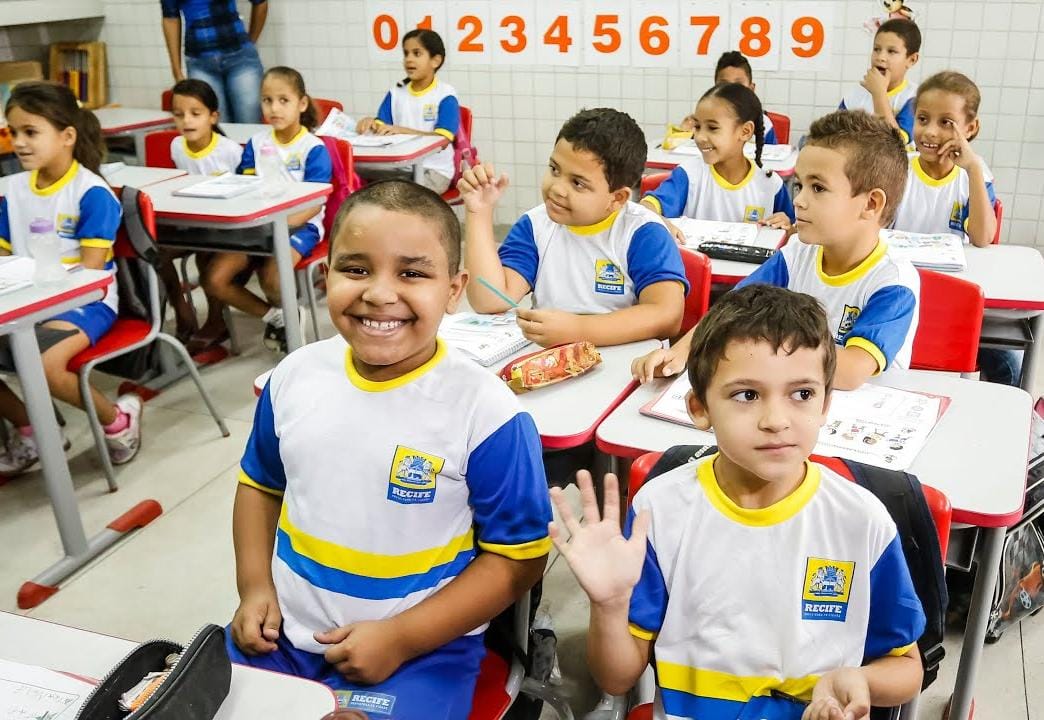 Com a disponibilidade das vagas para novos estudantes, a Rede Municipal de Ensino do Recife deve atingir pela primeira vez a marca de 100 mil alunos matriculados/Foto: Andréa Rêgo Barros/PCR