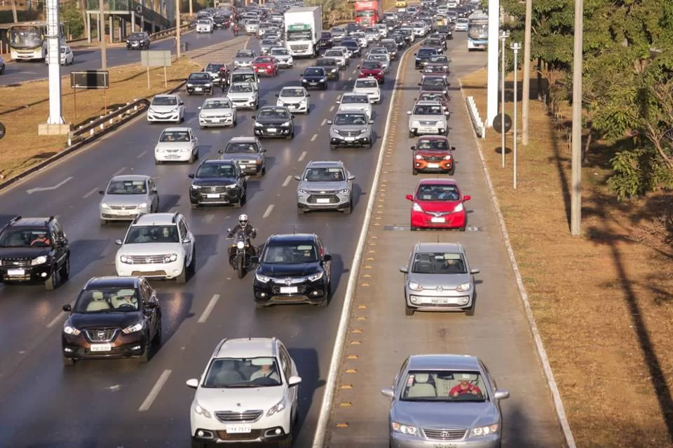 Faixas exclusivas continuam liberadas/foto: Breno Esaki/Metrópoles