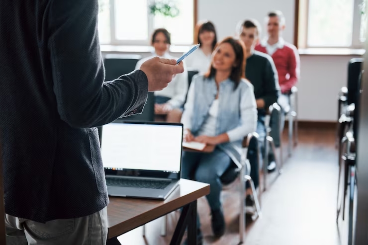 O estudante terá até 30 dias para se dedicar ao conteúdo e concluir o curso/Foto: Reprodução/Freepik O estudante terá até 30 dias para se dedicar ao conteúdo e concluir o curso/Foto: Reprodução/Freepik