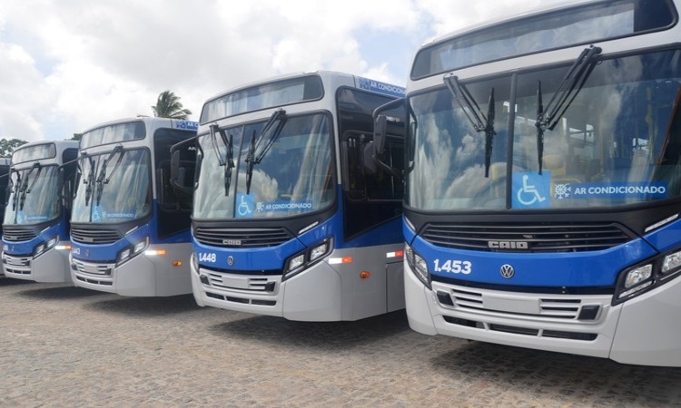 Os alunos matriculados na rede pública e que possuem o cartão Vem Passe Livre RMR terão acesso gratuito no sistema de transporte para se deslocarem até os locais das provas/Foto: Arquivo/DP