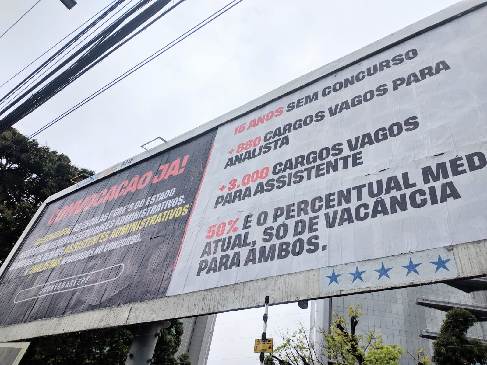 O grupo chegou a instalar um outdoor na Avenida Agamenon Magalhães, no bairro do Derby, na área Central do Recife, para chamar atenção./Foto: Divulgação O grupo chegou a instalar um outdoor na Avenida Agamenon Magalhães, no bairro do Derby, na área Central do Recife, para chamar atenção./Foto: Divulgação