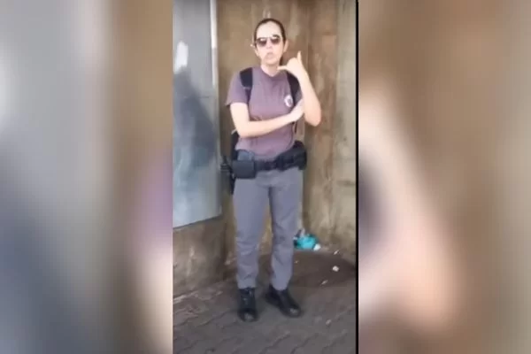 PM se negou a ajudar jovem negro que estava sendo ameaçado com arma/foto: Reprodução/Ponte Jornalismo PM se negou a ajudar jovem negro que estava sendo ameaçado com arma/foto: Reprodução/Ponte Jornalismo