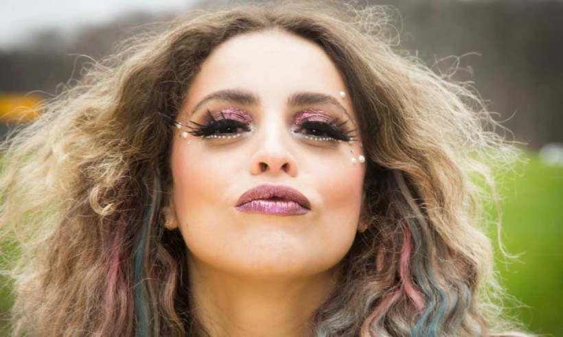 Natascha Falcão é a representação única do Brasil este ano no Grammy Latino/foto: Tuca Paoli/Divulgação
