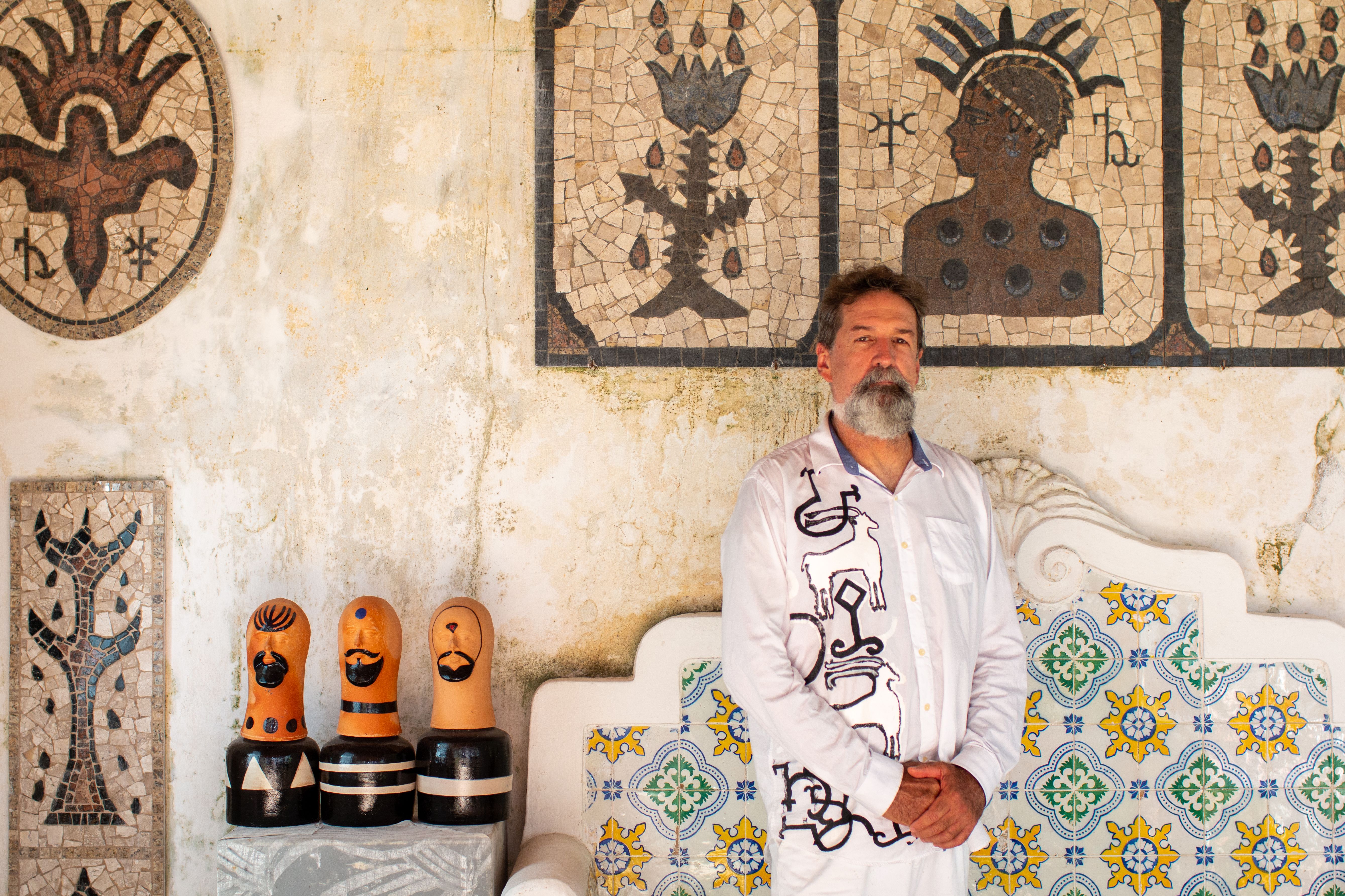 Manuel Dantas Suassuna, filho de Ariano, comanda Aula Espetaculosa, na companhia da cantora Isaar França, em emocionante homenagem ao pai/foto: Cristiana Dias Manuel Dantas Suassuna, filho de Ariano, comanda Aula Espetaculosa, na companhia da cantora Isaar França, em emocionante homenagem ao pai/foto: Cristiana Dias