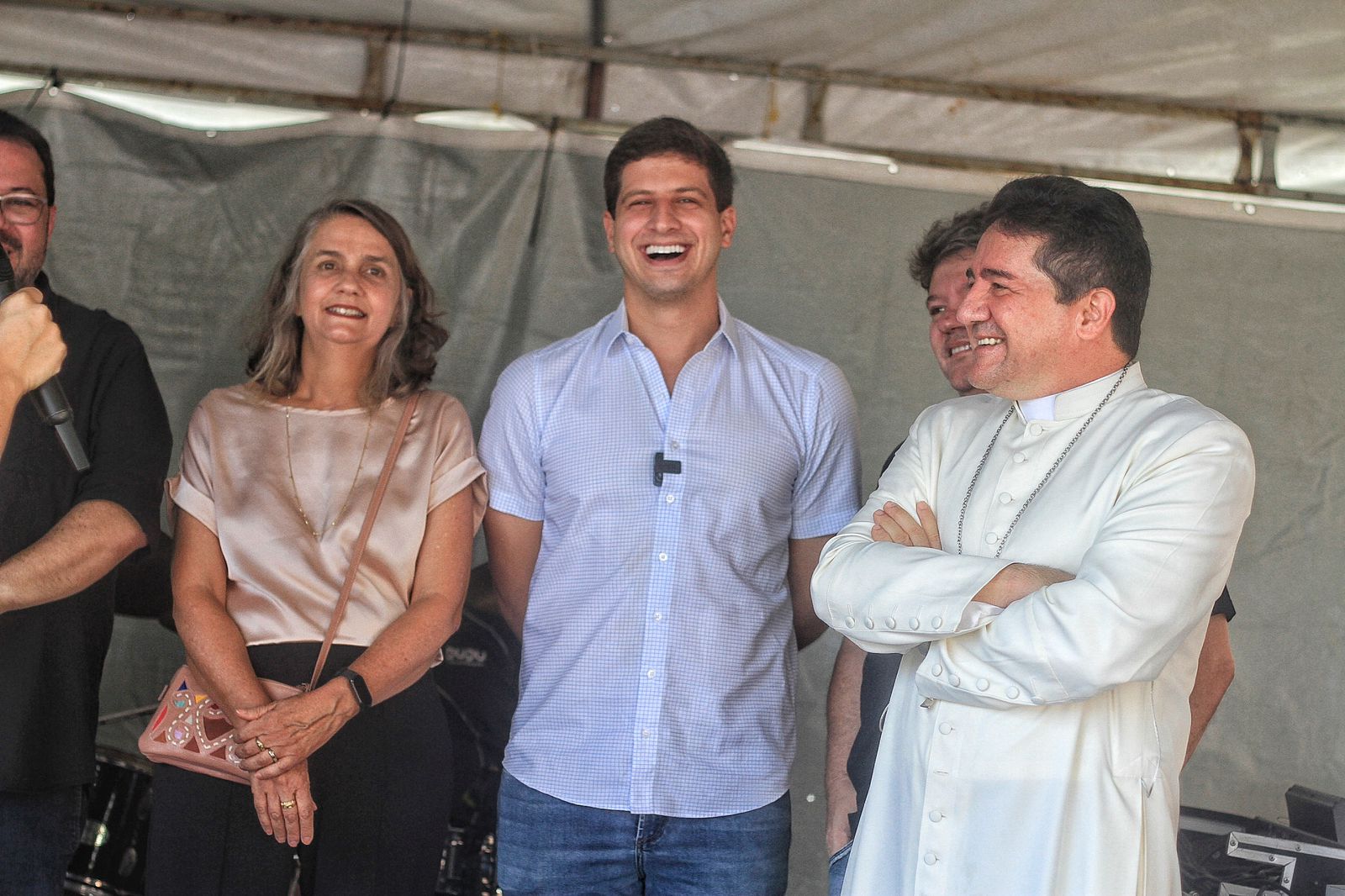 Prefeito João Campos e arcebispo Dom Paulo Jackson acompanharam o evento