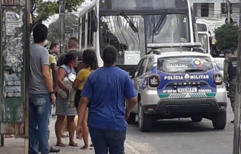O IML isolou o local para remover o corpo/Foto: Reprodução/Redes sociais