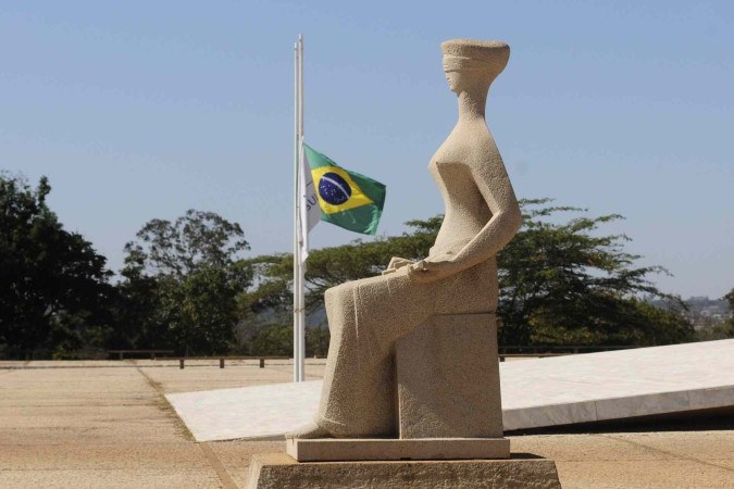 Líderes oposicionistas afirmaram que alguns ministros do STF estão ligando e pressionando senadores a votarem contra/foto: Minervino Júnior/CB/D.A.Press