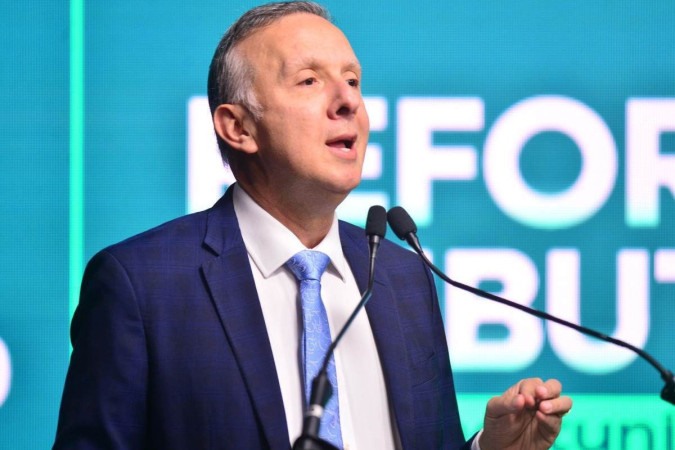 "Vamos descartar essa palavra (fatiamento). Eu sugiro entregar ao pa&iacute;s uma reforma tribut&aacute;ria completa e n&atilde;o fatiada", disse Aguinaldo em entrevista coletiva/foto: Ed Alves/CB/D.A Press