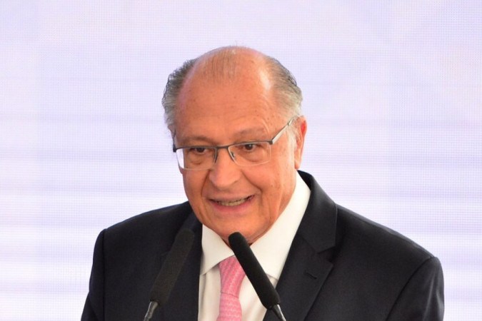 Presidente em exercício, Geraldo Alckmin, falou, por videoconferência, em almoço de confraternização dos dirigentes de bancos/foto: Ed Alves/CB/D.A Press Presidente em exercício, Geraldo Alckmin, falou, por videoconferência, em almoço de confraternização dos dirigentes de bancos/foto: Ed Alves/CB/D.A Press