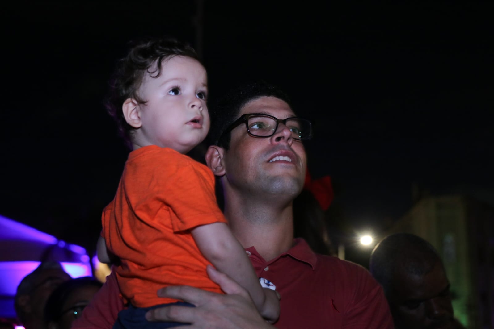 O advogado André Macedo, 40 anos, levou o pequeno Miguel, de 2 anos, para acompahar pela primeira vez o evento