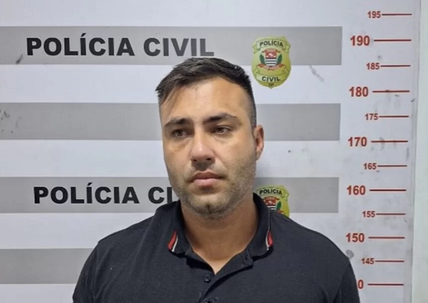 PM após ser preso pela Polícia Civil/foto: Divulgação/Polícia Civil PM após ser preso pela Polícia Civil/foto: Divulgação/Polícia Civil