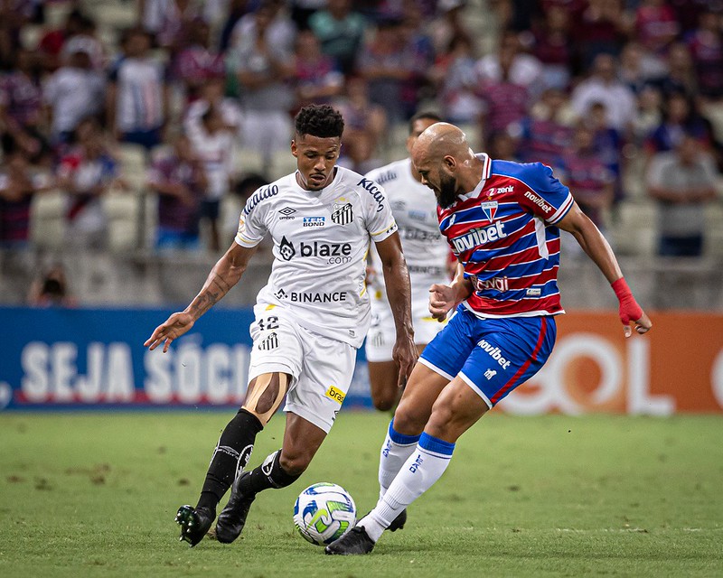 Santos x Fortaleza se enfrentam nesta quarta-feira (6)/Foto: Raul Baretta / Santos FC Santos x Fortaleza se enfrentam nesta quarta-feira (6)/Foto: Raul Baretta / Santos FC