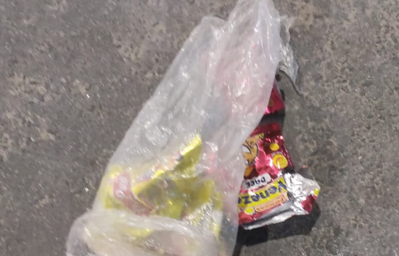 Saco de pipocas usado pelos suspeitos foi encontrado pela PM/Foto: PM/Divulga&ccedil;&atilde;o