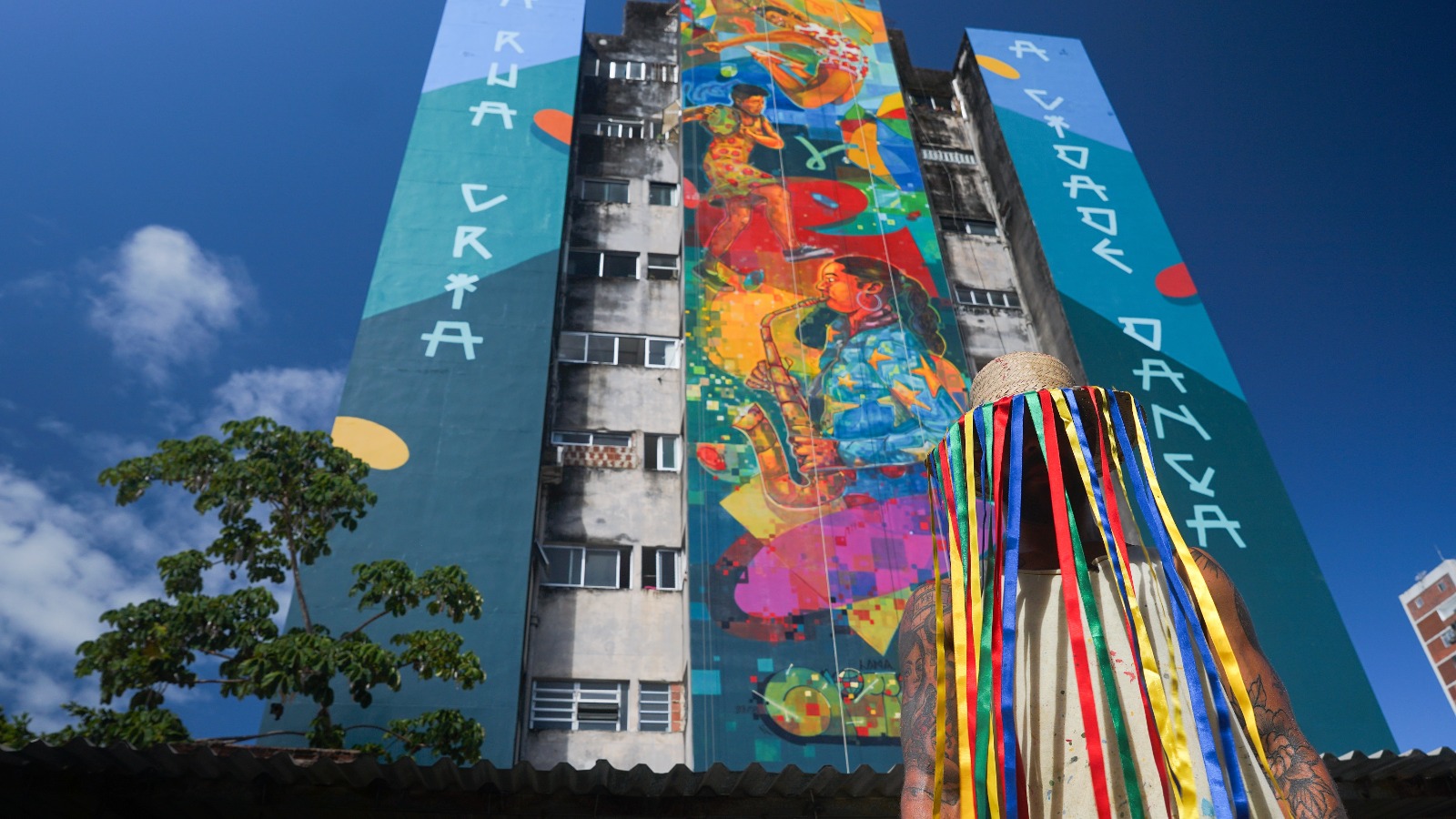 O painel foi erguido em um prédio que fica localizado entre as Ruas Princesa Isabel e Saudade, na Boa Vista, na área Central do Recife/Foto: Divulgação/PCR