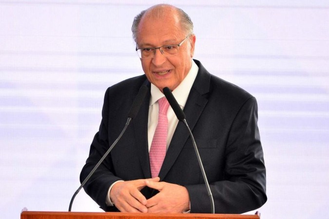 "A educação foi uma das áreas que o governo anterior mais retrocedeu. Com uma proposta de voltar para o passado com a criança estudando em casa", disse Alckmin/Foto: Ed Alves/CB/DA.Press "A educação foi uma das áreas que o governo anterior mais retrocedeu. Com uma proposta de voltar para o passado com a criança estudando em casa", disse Alckmin/Foto: Ed Alves/CB/DA.Press