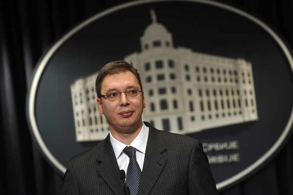 Aleksandar Vucic é o homem forte da política do país há quase uma década/Foto: Getty/AFP Aleksandar Vucic é o homem forte da política do país há quase uma década/Foto: Getty/AFP