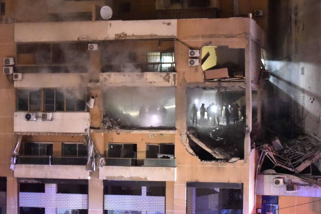 Prédio que abrigava o vice-chefe do Hamas foi destruído em bombardeio/foto: AFP