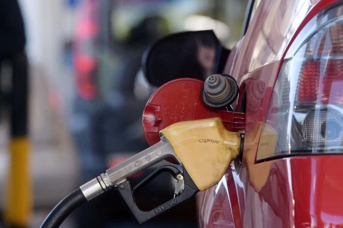 O Correio foi nos postos de combustíveis em Brasília, comparar os preços. A gasolina está variando R$ 5,09 a R$ 5,69. Já o etanol, R$ 3,19 a R$ 3,50/foto: Ed Alves/CB/DA.Press O Correio foi nos postos de combustíveis em Brasília, comparar os preços. A gasolina está variando R$ 5,09 a R$ 5,69. Já o etanol, R$ 3,19 a R$ 3,50/foto: Ed Alves/CB/DA.Press