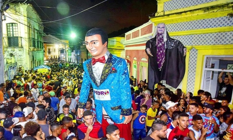 O Garoto de Vassoura faz a sua prévia, no domingo (07) em Olinda às 15h/Foto: Arquivo/DP O Garoto de Vassoura faz a sua prévia, no domingo (07) em Olinda às 15h/Foto: Arquivo/DP