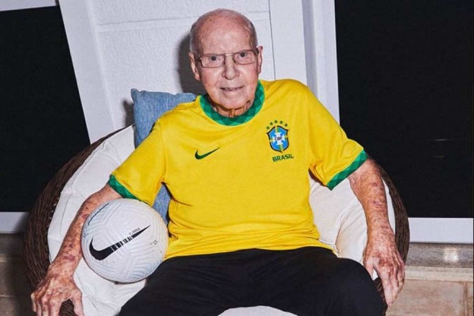 Morre Zagallo, ex-jogador tetracampeão pelo Brasil, aos 92 anos/foto: Reprodução/Instagram Morre Zagallo, ex-jogador tetracampeão pelo Brasil, aos 92 anos/foto: Reprodução/Instagram