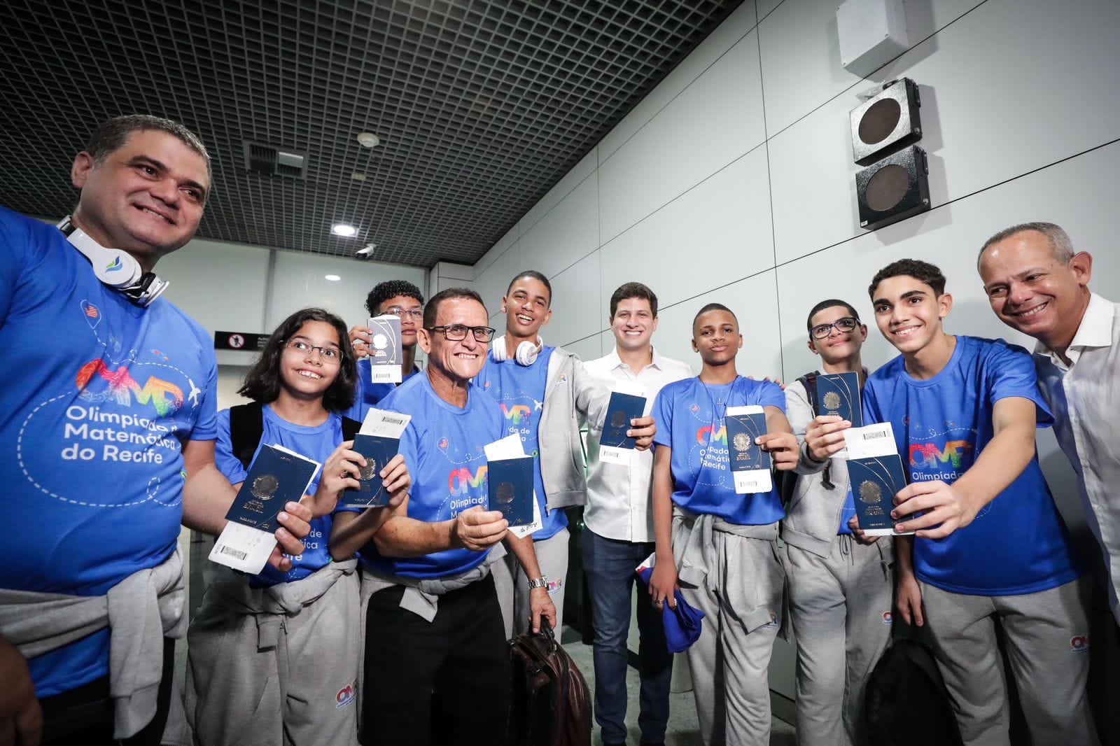 Estudantes, professores e gestores ganharam prêmios/Foto: Prefeitura do Recife/Divulgação Estudantes, professores e gestores ganharam prêmios/Foto: Prefeitura do Recife/Divulgação