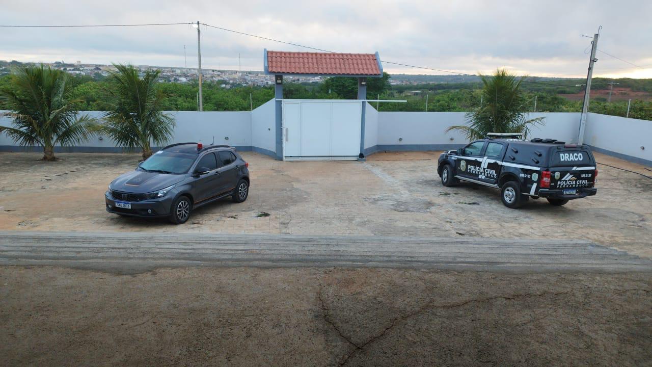Polícia cumpri mandados de busca no Sertão/Foto: Polícia Civi/Divulgação Polícia cumpri mandados de busca no Sertão/Foto: Polícia Civi/Divulgação