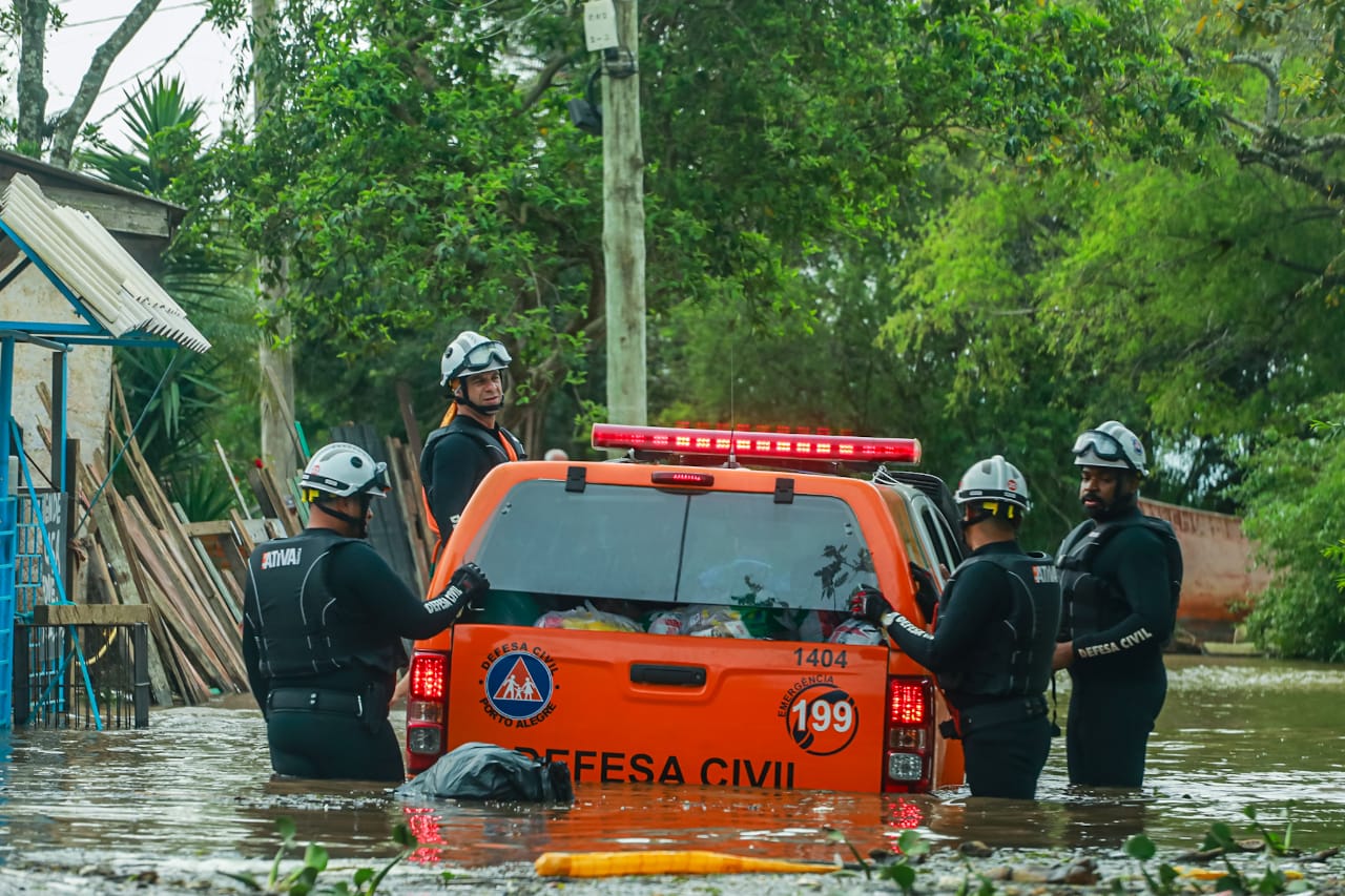 Fortes chuvas e ventos intensos que atingiram Porto Alegre esta semana/foto: Defesa Civil/Porto Alegre Fortes chuvas e ventos intensos que atingiram Porto Alegre esta semana/foto: Defesa Civil/Porto Alegre