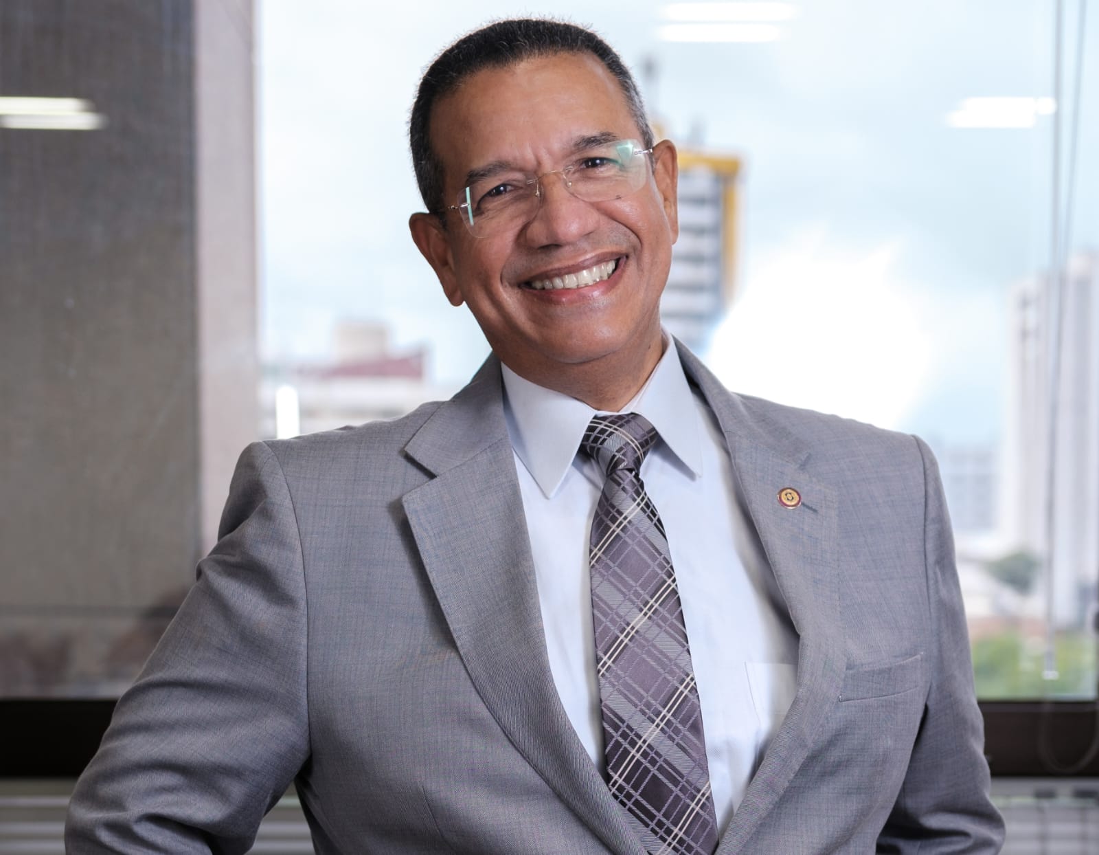 O magistrado se envolveu com a pol&iacute;tica estudantil e com projetos sociais ap&oacute;s entrar na Faculdade de Direito de Olinda/Foto: Divulga&ccedil;&atilde;o