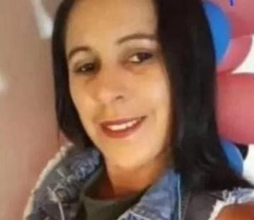 Após passar por perícia do IC, o corpo da vítima foi encaminhado ao IML de Caruaru/Foto: Reprodução/Redes Sociais Após passar por perícia do IC, o corpo da vítima foi encaminhado ao IML de Caruaru/Foto: Reprodução/Redes Sociais