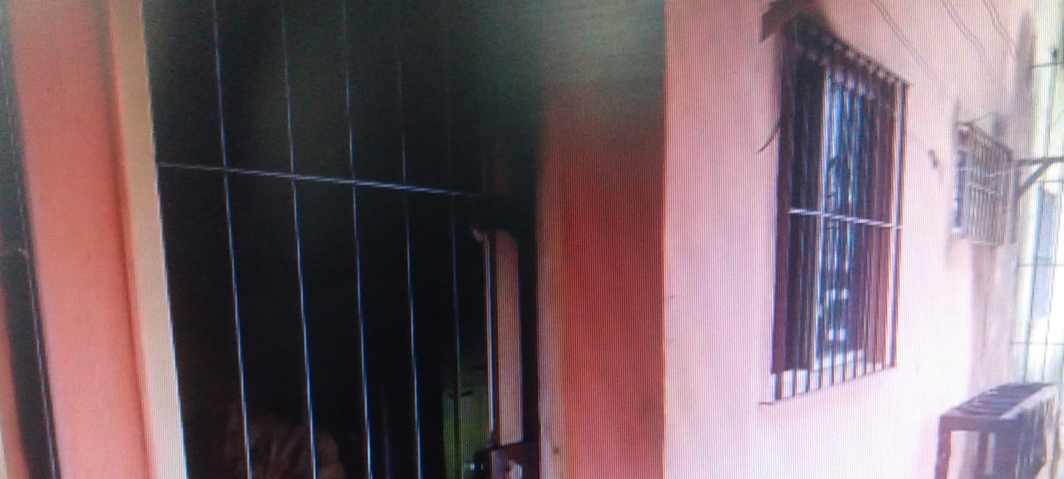 Fogo atingiu imóvel no Cabo/Foto:Redes Sociais